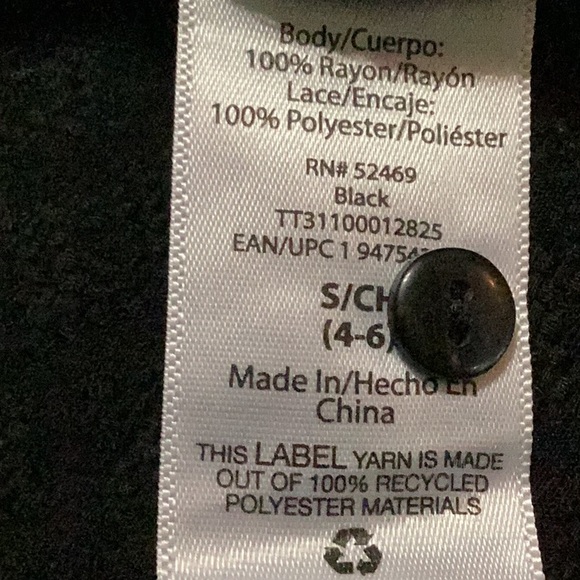 TIME AND TRU. SIZE S/CHL (4-6) BLACK TOP.. 100% Rayon. Lace 100% Polyester - Picture 15 of 16